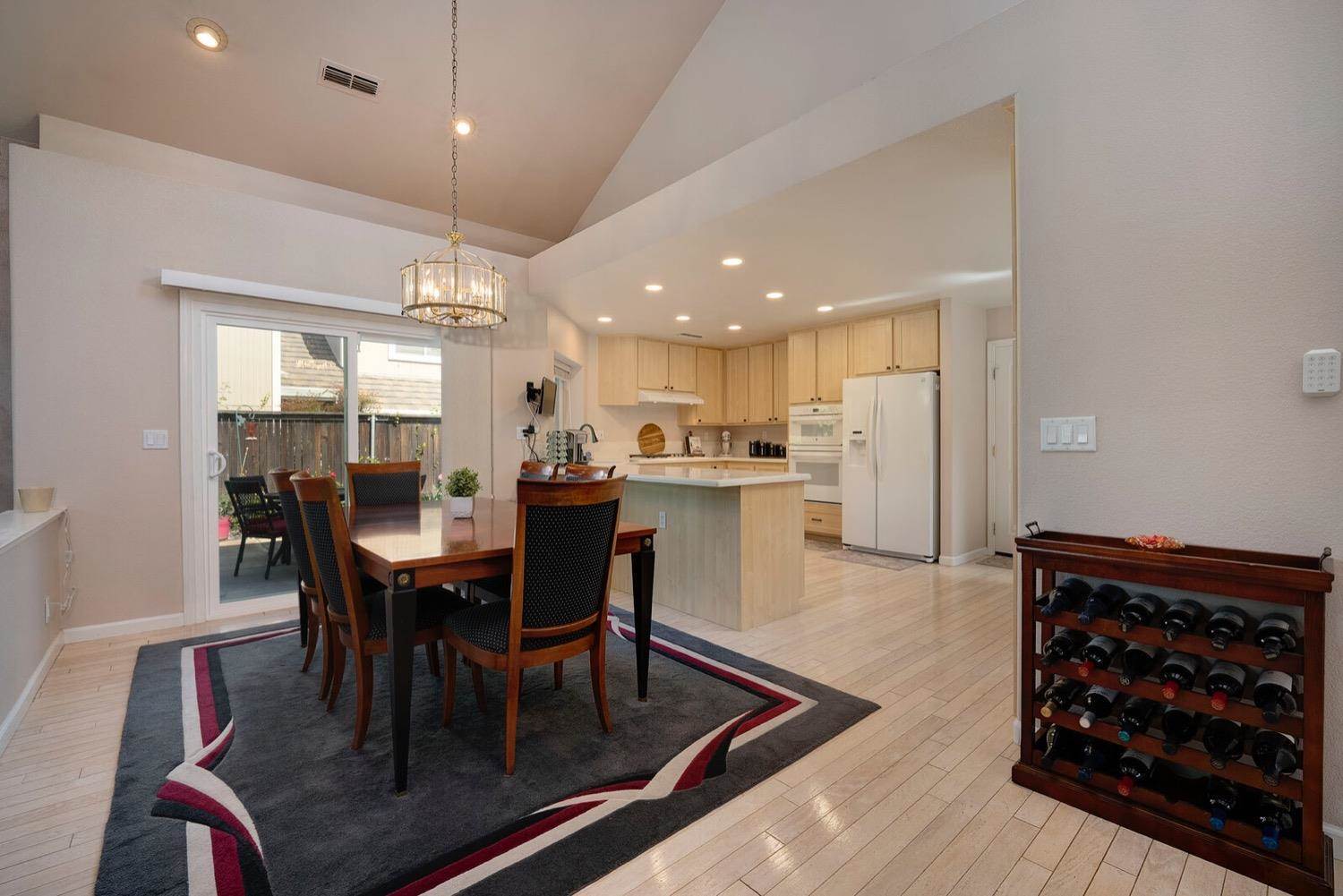 2991 Courtside Drive, Roseville, CA 95661