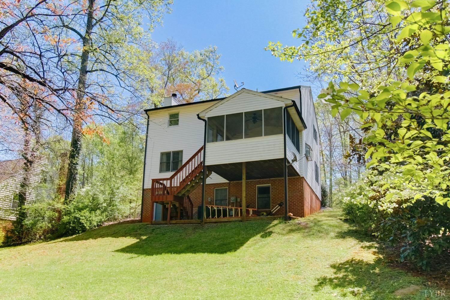 411 Jefferson Woods Drive, Forest, VA 24551