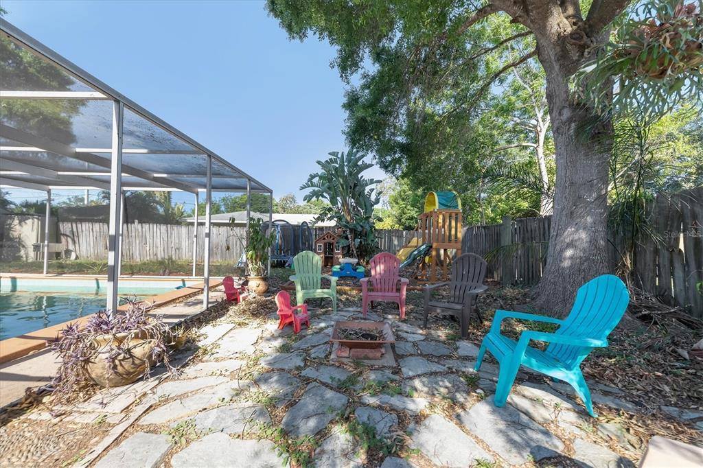 2706 Wells Avenue, Sarasota, FL 34232