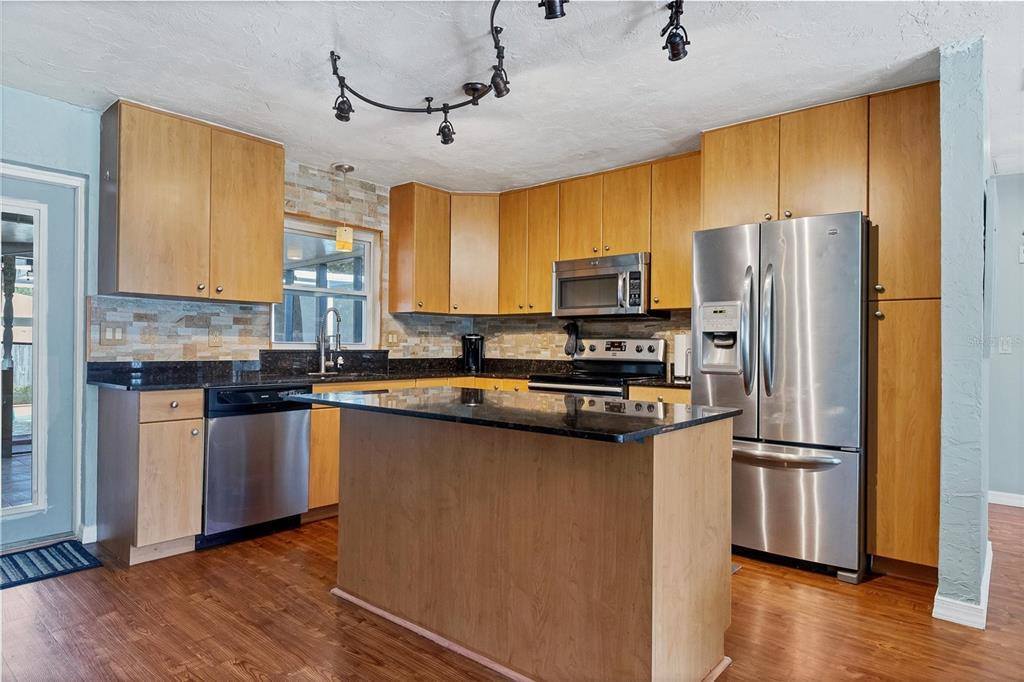 2706 Wells Avenue, Sarasota, FL 34232