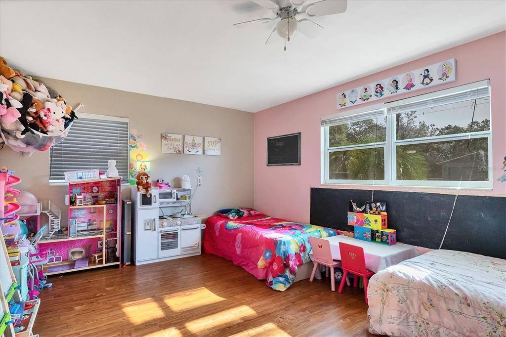 2706 Wells Avenue, Sarasota, FL 34232