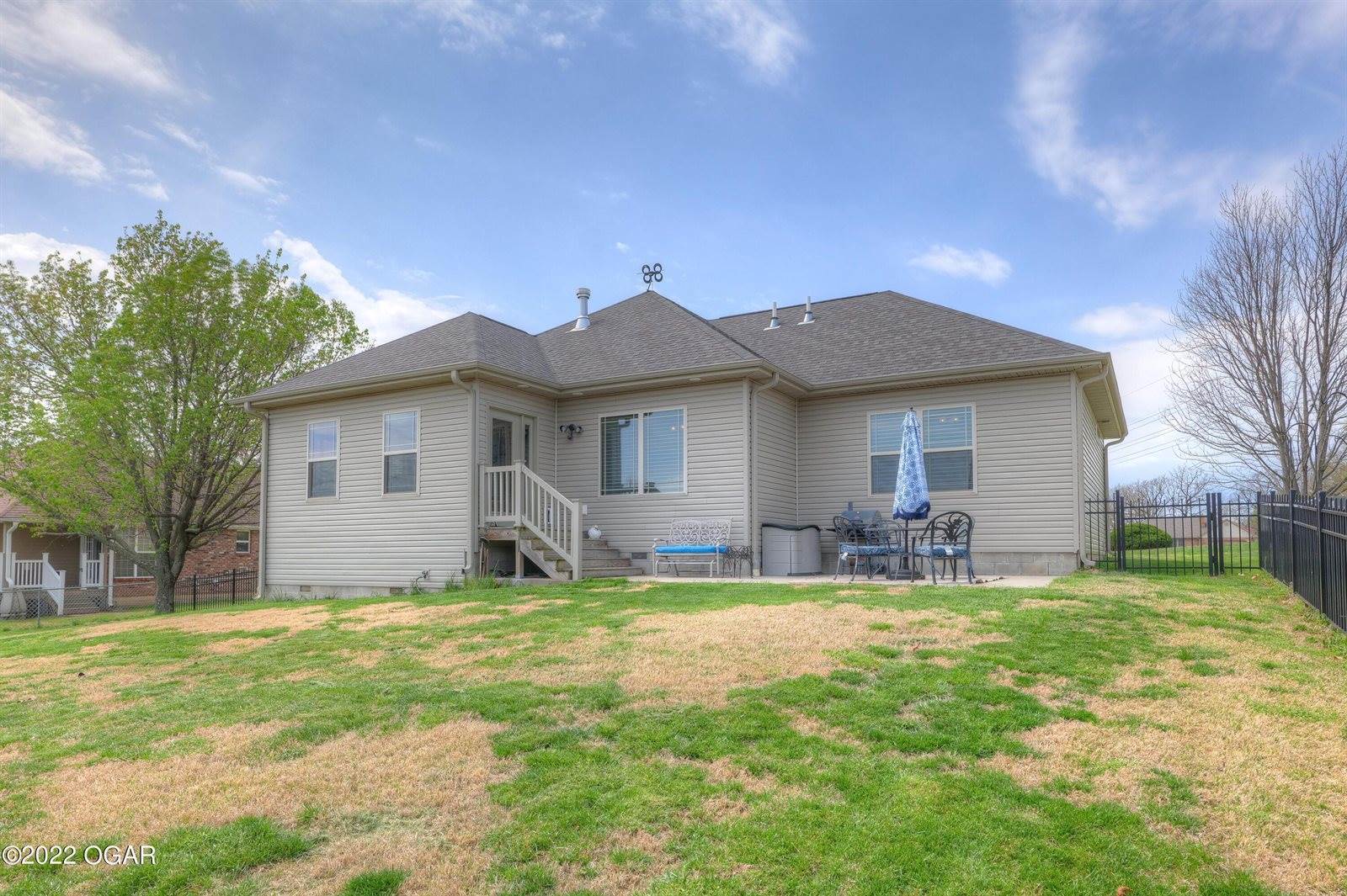 2821 North Park Avenue, Joplin, MO 64801