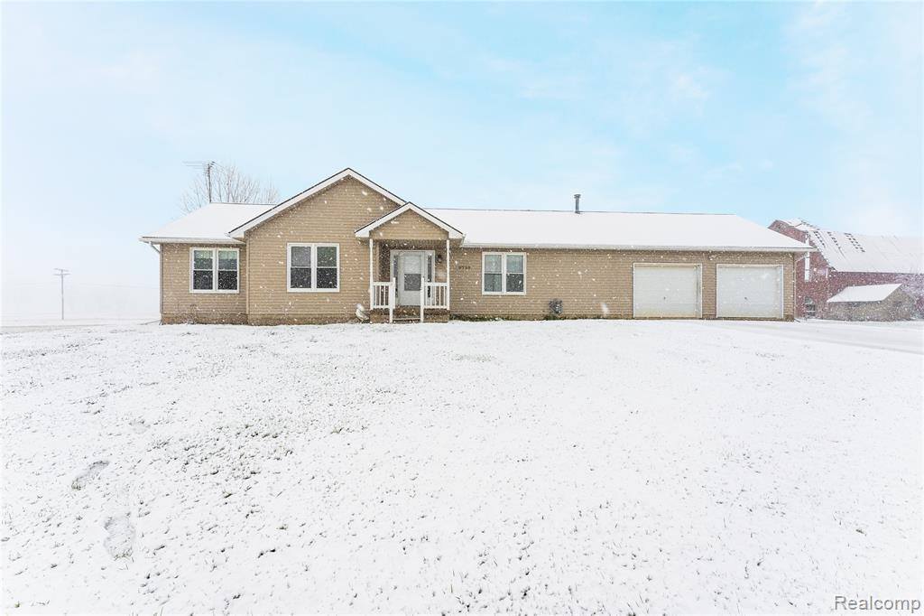 9735 Tuttle Hill Road, Augusta Township, MI 48191