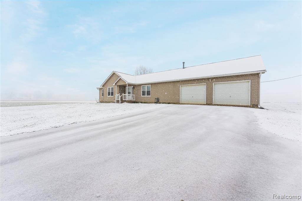 9735 Tuttle Hill Road, Augusta Township, MI 48191