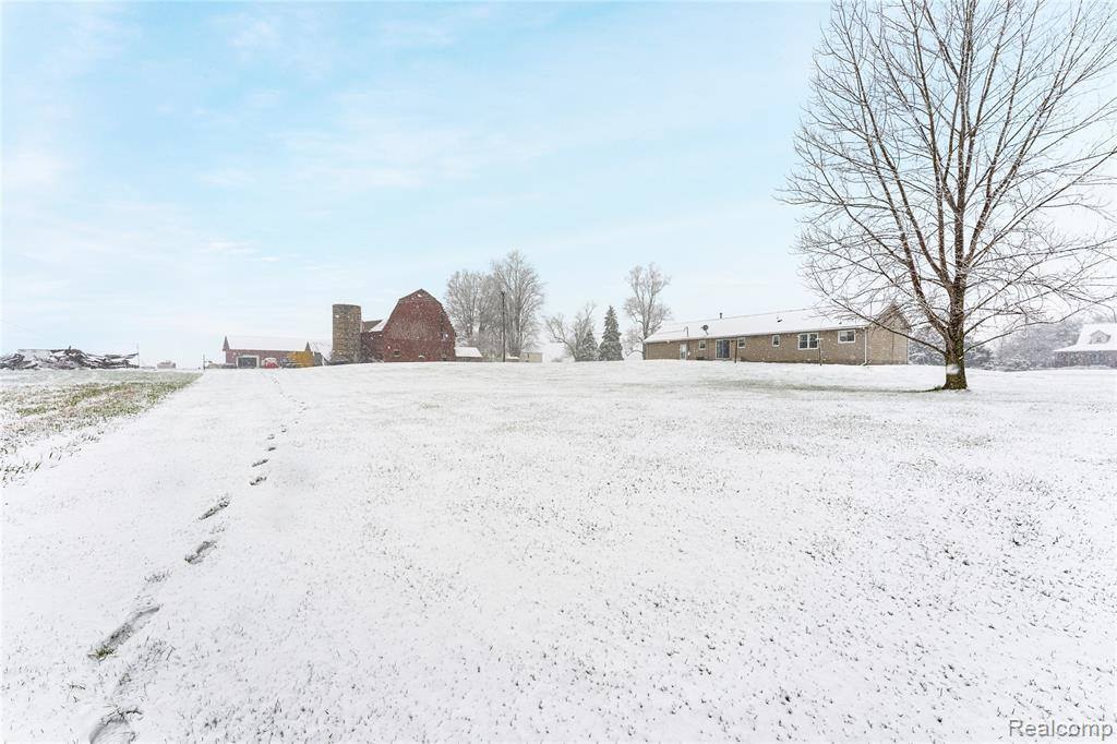 9735 Tuttle Hill Road, Augusta Township, MI 48191