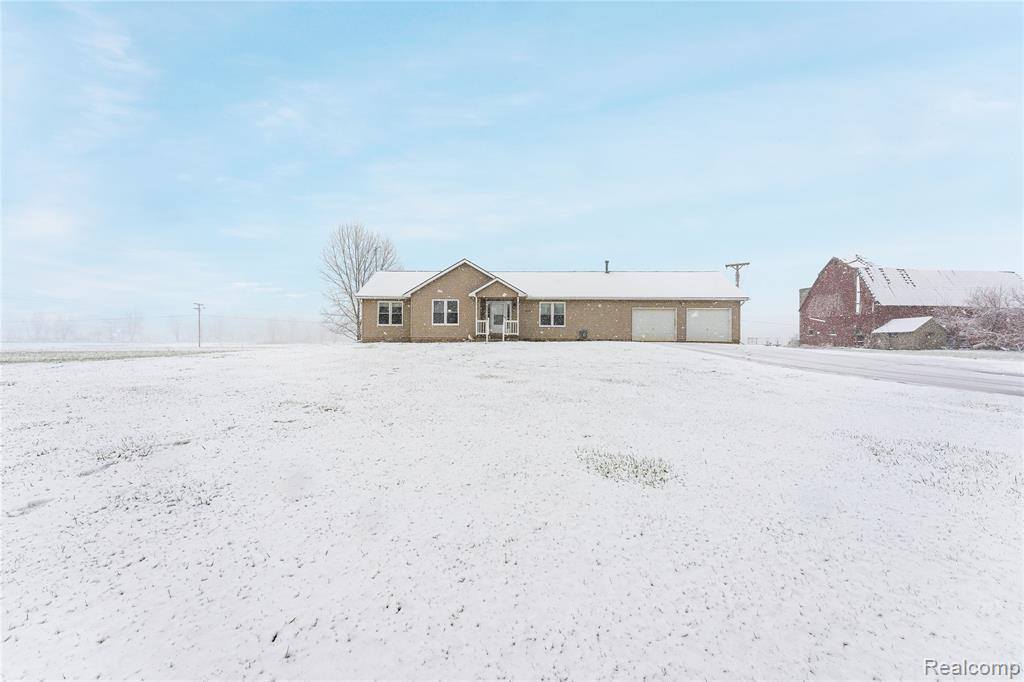 9735 Tuttle Hill Road, Augusta Township, MI 48191