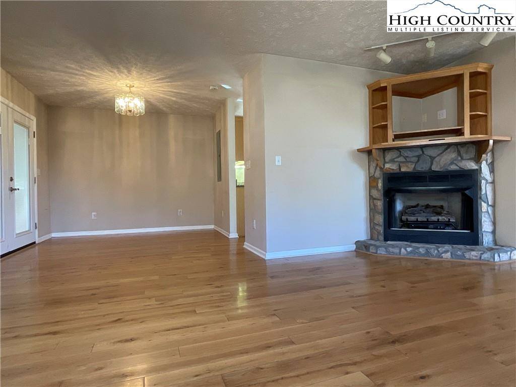 835 Grady Winkler, Boone, NC 28607