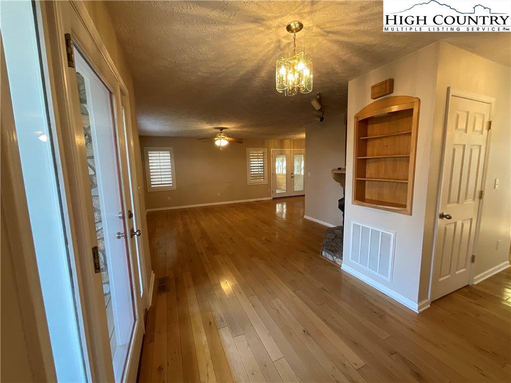 835 Grady Winkler, Boone, NC 28607