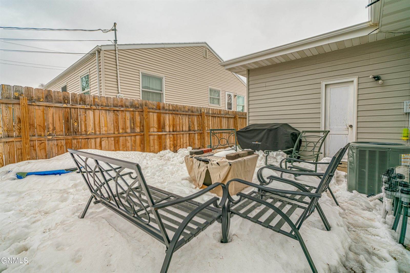 506 16th Street South, Bismarck, ND 58504