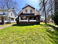 147 Gladstone Street, Campbell, OH 44405
