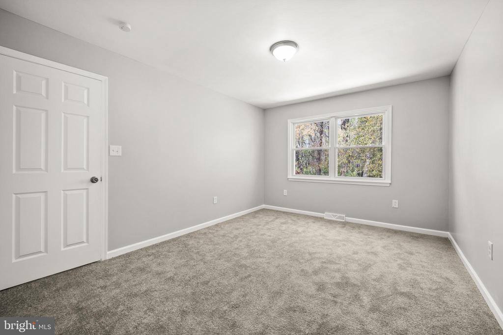 23 Lanford Road, New Castle, DE 19720