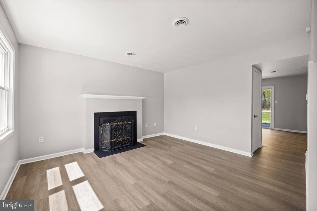 23 Lanford Road, New Castle, DE 19720