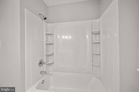 23 Lanford Road, New Castle, DE 19720