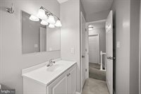 23 Lanford Road, New Castle, DE 19720