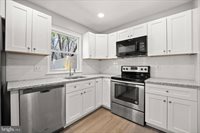 23 Lanford Road, New Castle, DE 19720