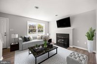 23 Lanford Road, New Castle, DE 19720