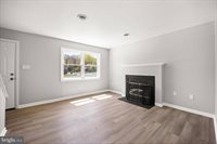 23 Lanford Road, New Castle, DE 19720