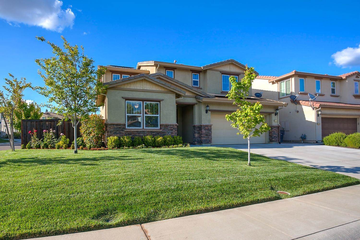 6458 Sonora Pass Way, Rocklin, CA 95765