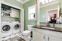 539 SE 135TH Ave, Portland, OR 97233