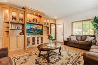 539 SE 135TH Ave, Portland, OR 97233