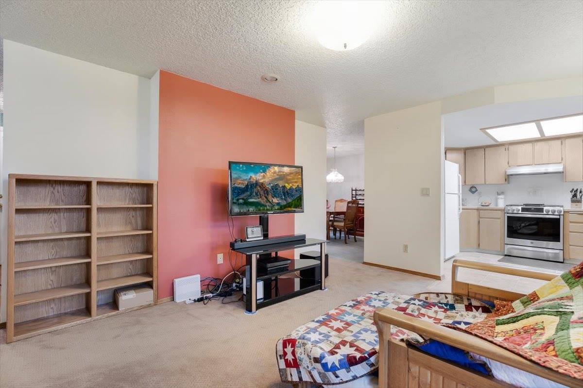 1500 SE Park Crest Ave, Vancouver, WA 98683