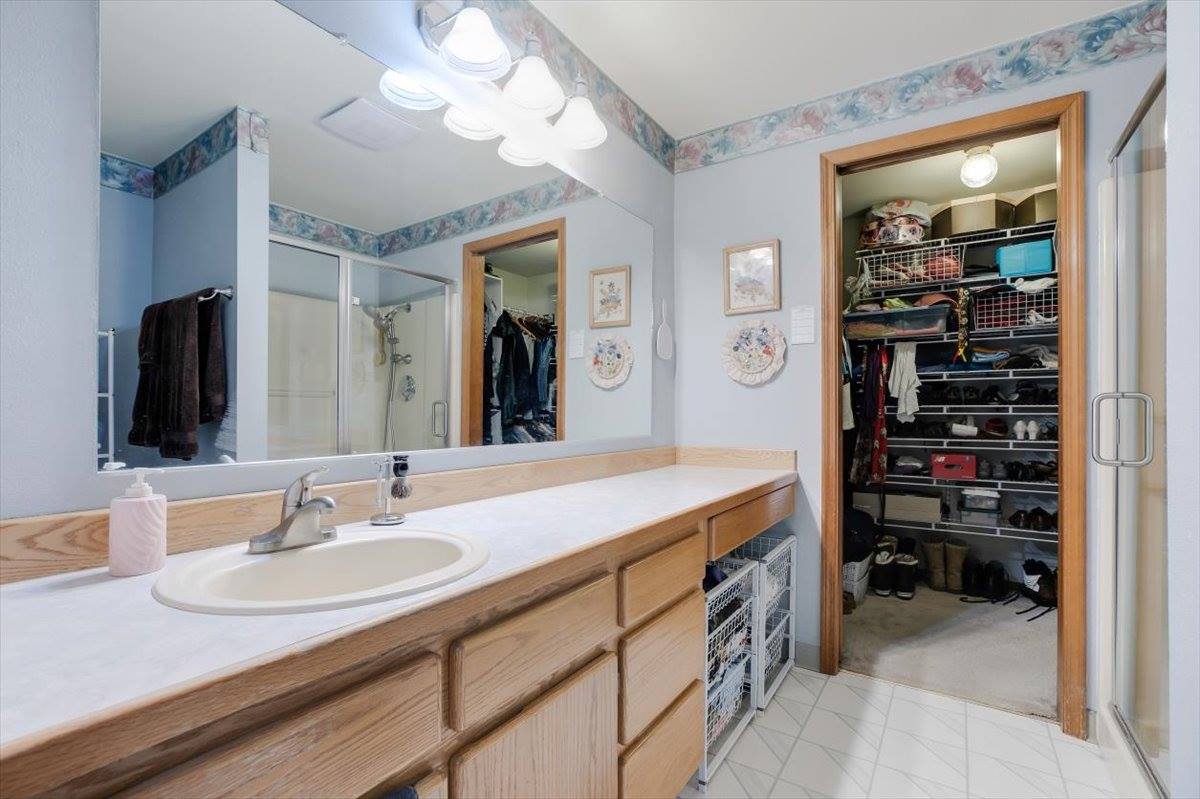 1500 SE Park Crest Ave, Vancouver, WA 98683