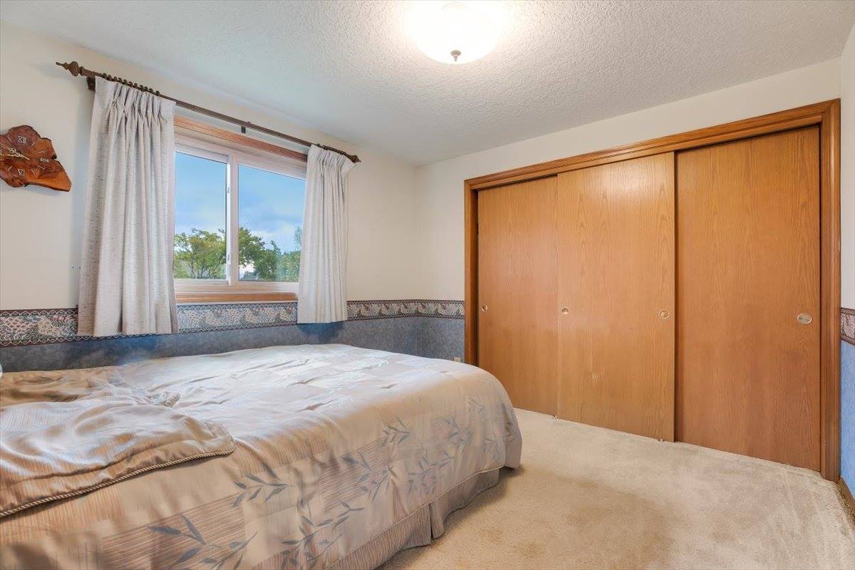 1500 SE Park Crest Ave, Vancouver, WA 98683