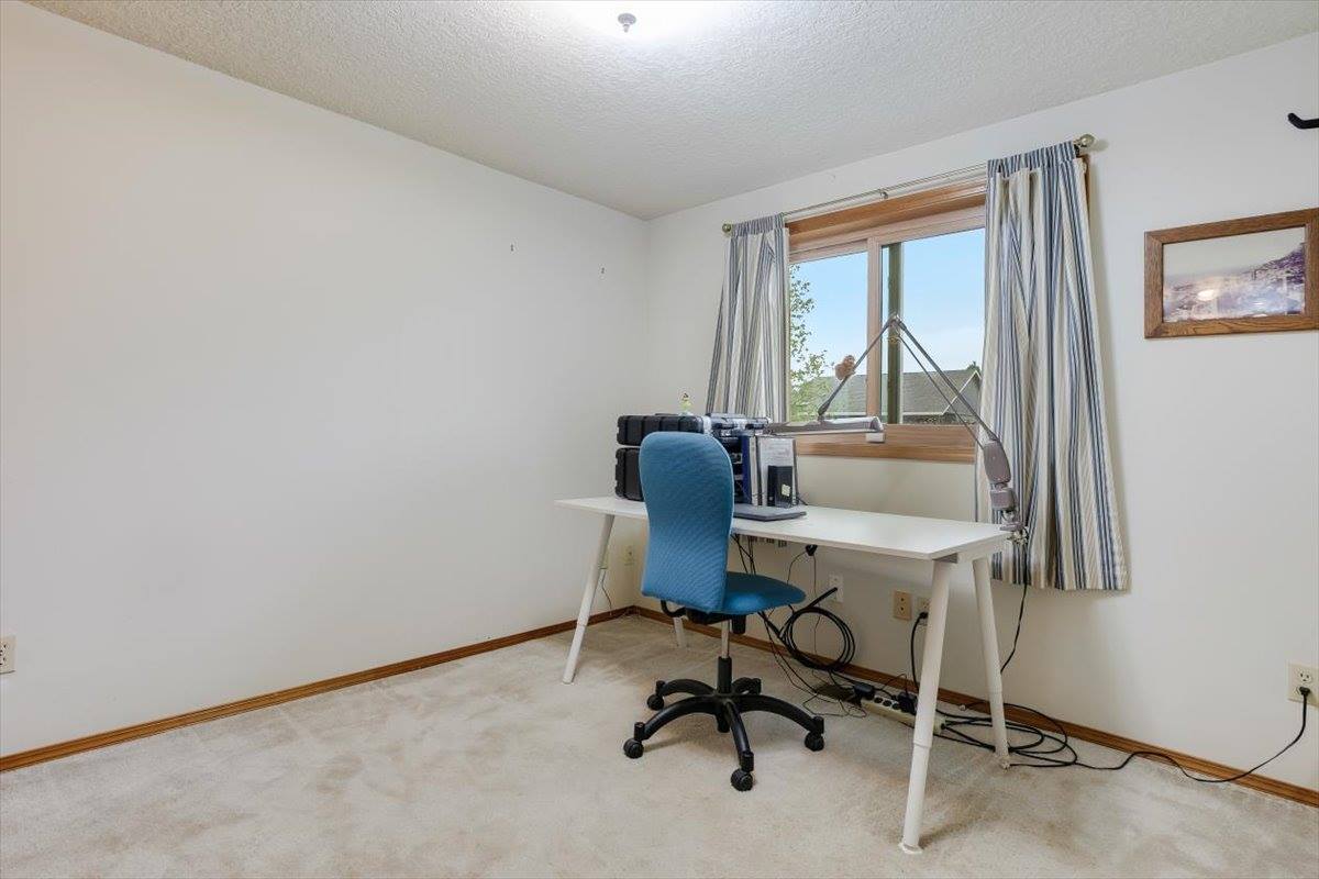 1500 SE Park Crest Ave, Vancouver, WA 98683