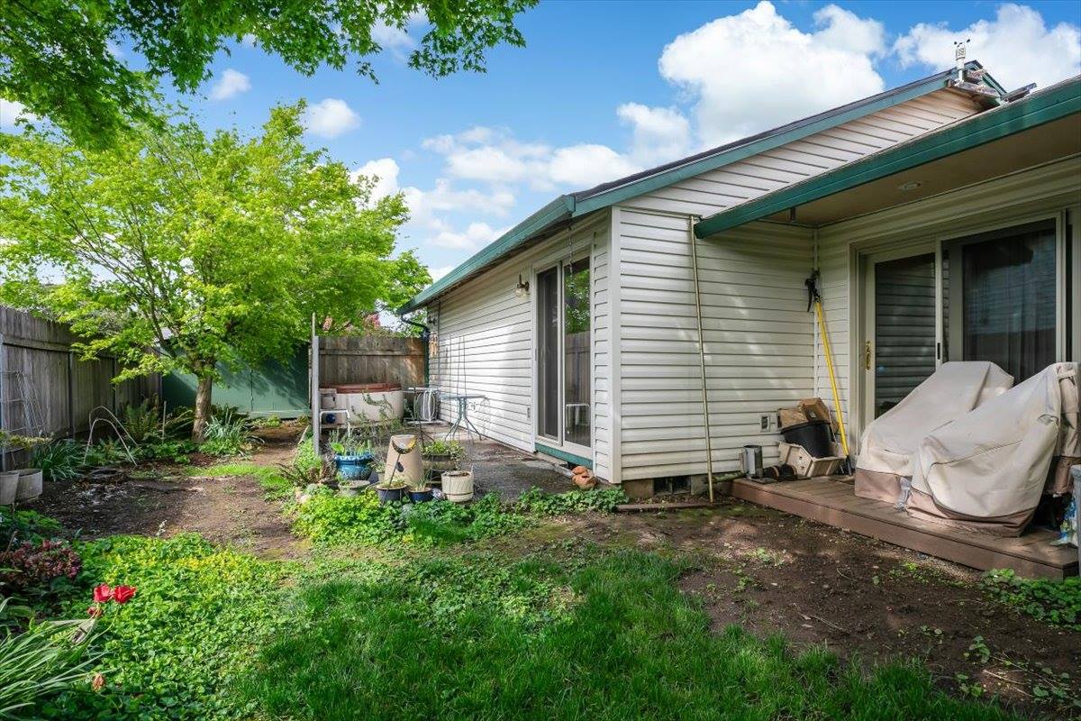 1500 SE Park Crest Ave, Vancouver, WA 98683