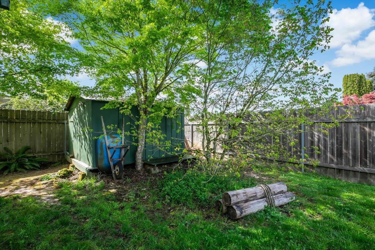 1500 SE Park Crest Ave, Vancouver, WA 98683