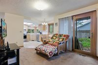 1500 SE Park Crest Ave, Vancouver, WA 98683