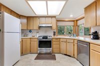 1500 SE Park Crest Ave, Vancouver, WA 98683