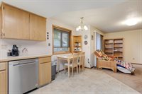 1500 SE Park Crest Ave, Vancouver, WA 98683