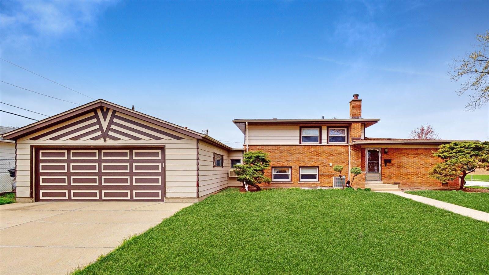 116 West Greenbriar Avenue, Chicago Heights, IL 60411