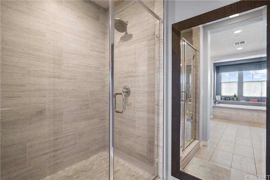 27672 Skylark Lane, Saugus, CA 91350