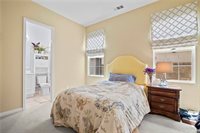 27672 Skylark Lane, Saugus, CA 91350