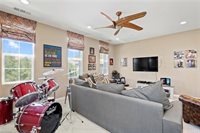 27672 Skylark Lane, Saugus, CA 91350