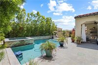 27672 Skylark Lane, Saugus, CA 91350