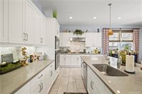 27672 Skylark Lane, Saugus, CA 91350