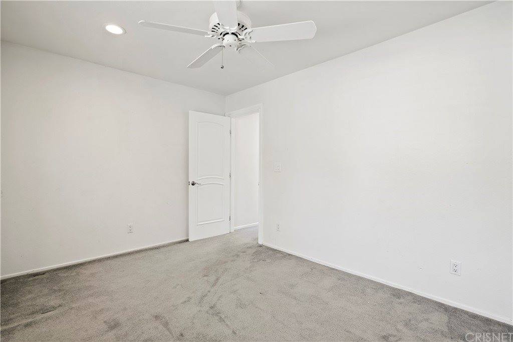 23013 Vista Delgado Drive, Valencia, CA 91354