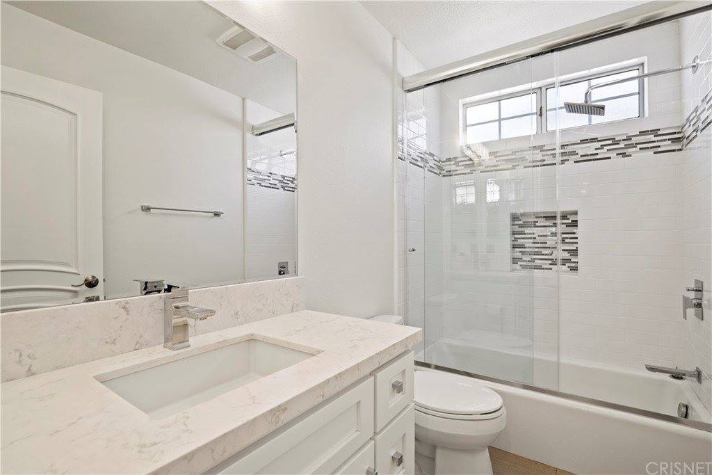 23013 Vista Delgado Drive, Valencia, CA 91354