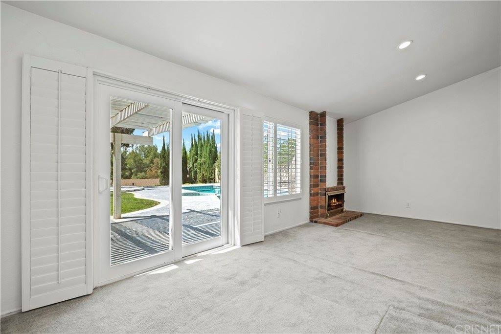 23013 Vista Delgado Drive, Valencia, CA 91354