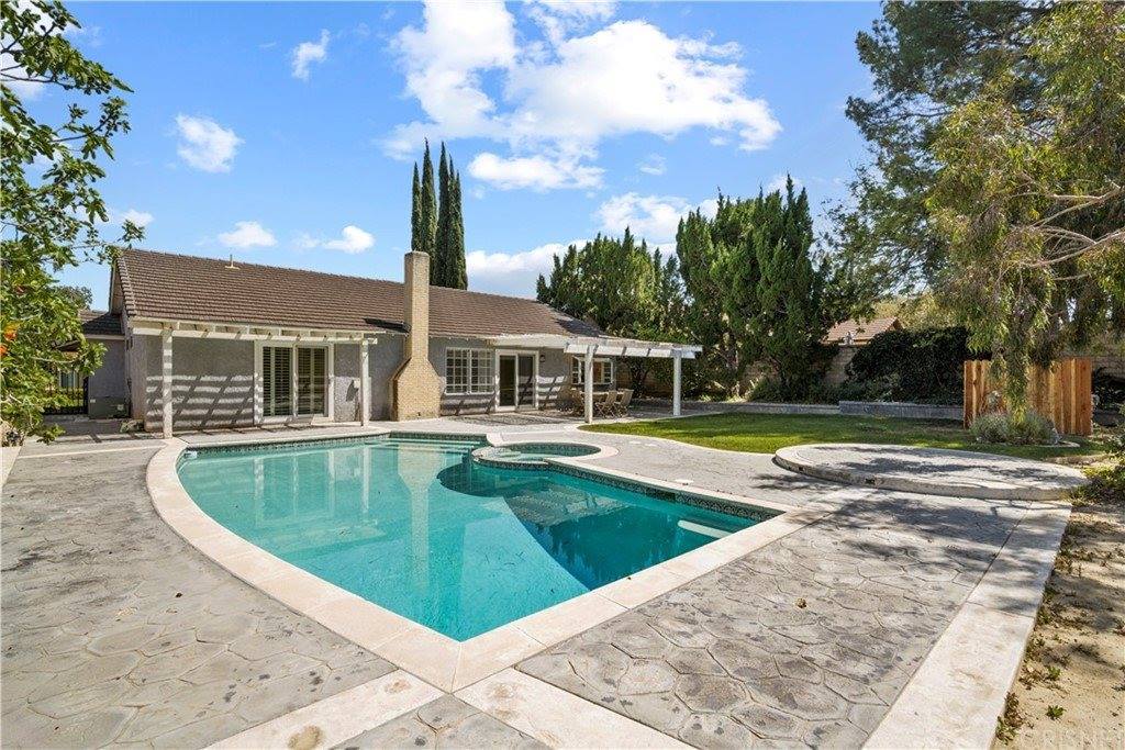 23013 Vista Delgado Drive, Valencia, CA 91354