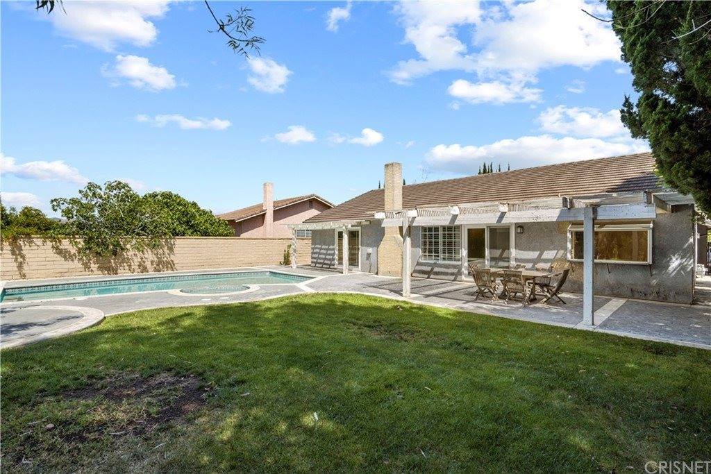 23013 Vista Delgado Drive, Valencia, CA 91354