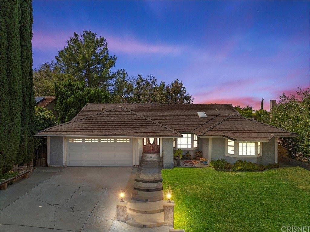 23013 Vista Delgado Drive, Valencia, CA 91354