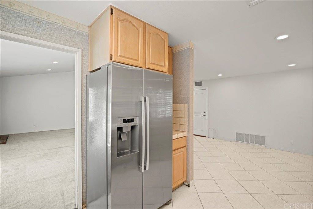 23013 Vista Delgado Drive, Valencia, CA 91354