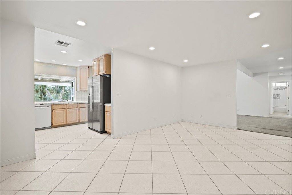 23013 Vista Delgado Drive, Valencia, CA 91354