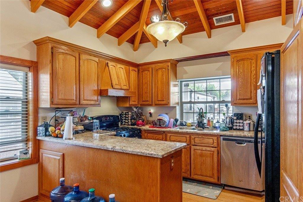 6739 Palm Avenue, Riverside, CA 92506