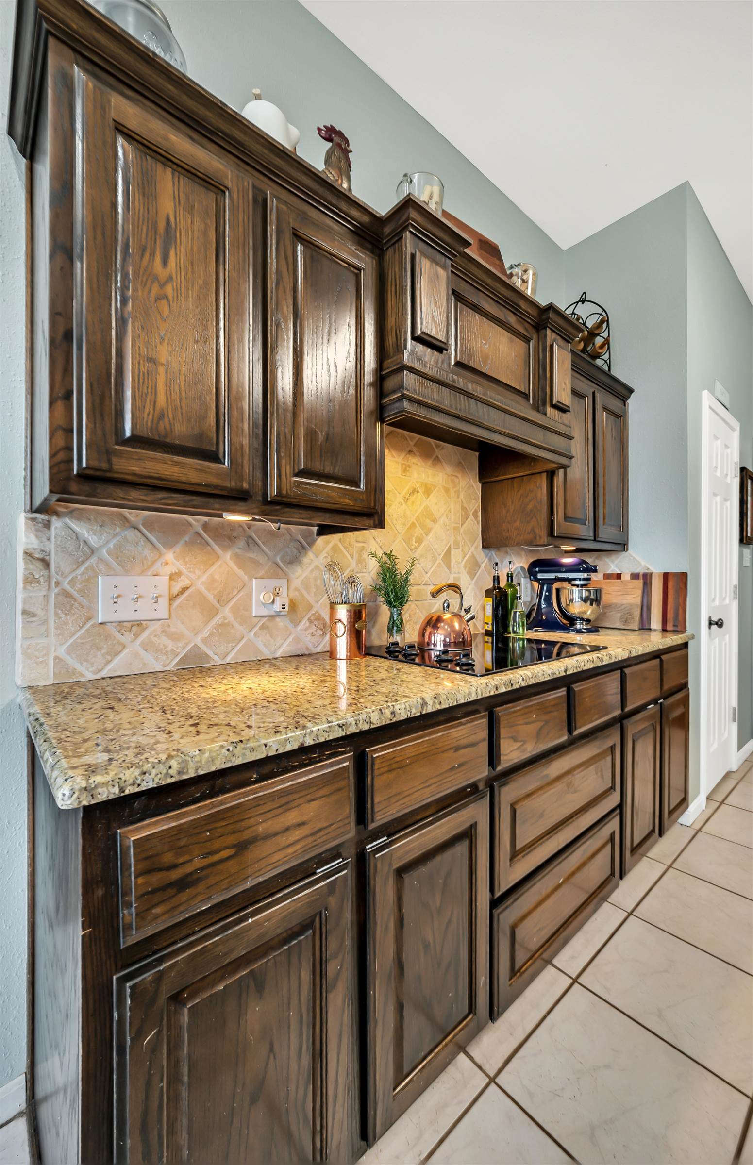 5390 Leroy Parkway, West, TX 76640