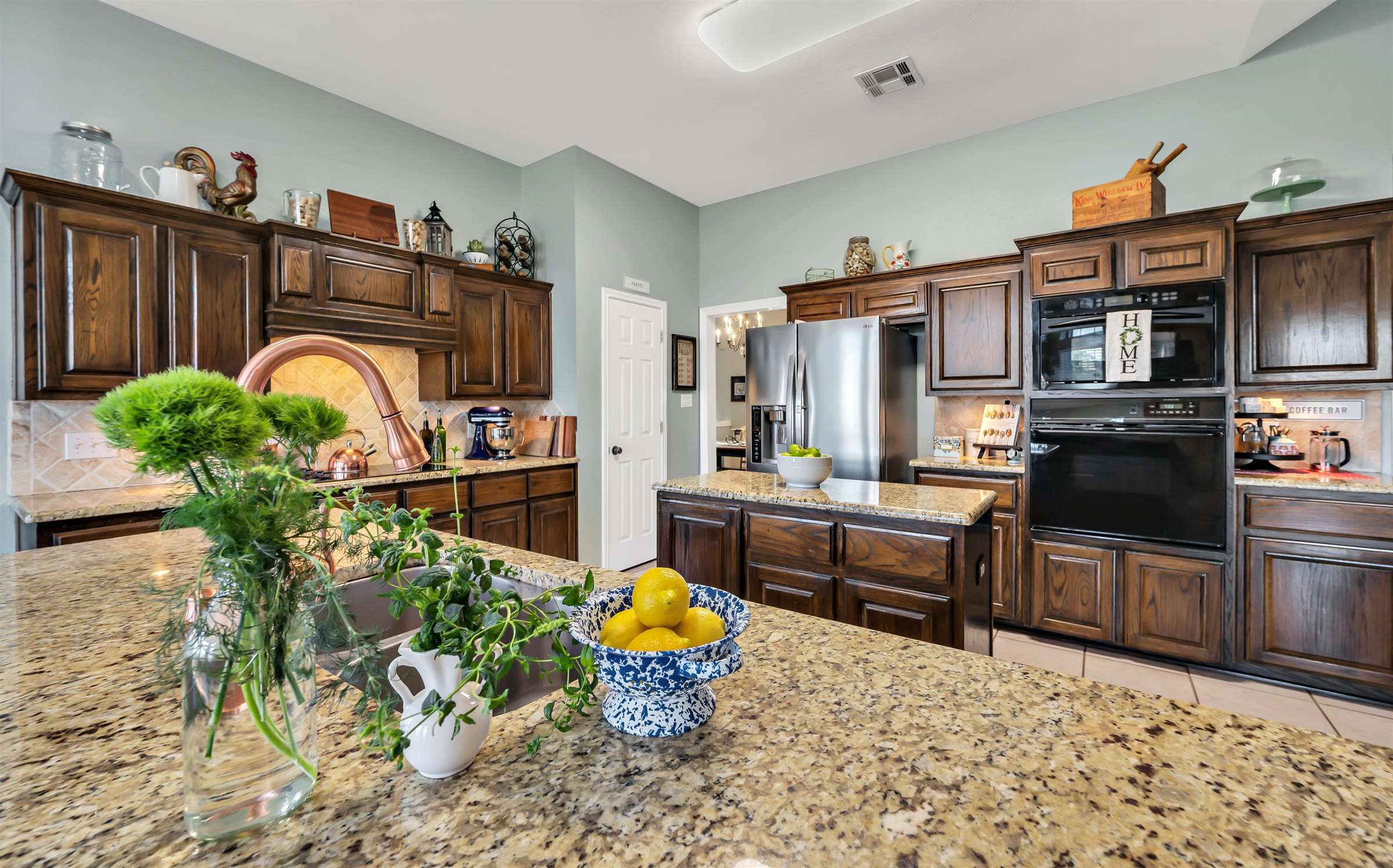 5390 Leroy Parkway, West, TX 76640